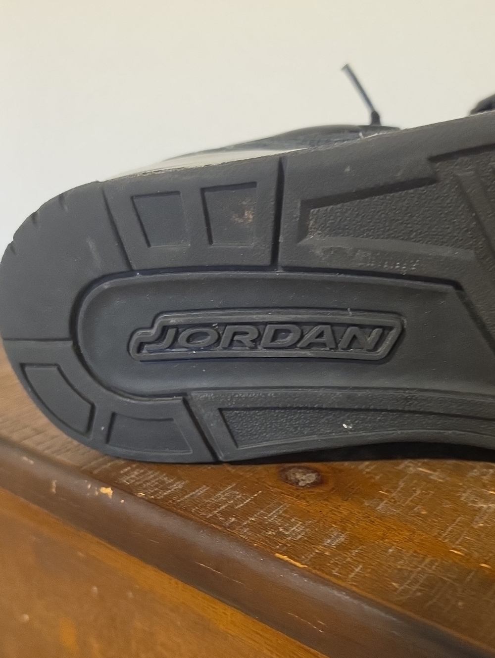 Jordan 4 Retro Men’s Black Low-Top Sneaker...Black Cat - Picture 4 of 7
